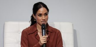 Meghan Markle renombra su marca de productos al tiempo que lanza su nueva serie La duquesa de Sussex, Meghan Markle, habla en el foro 'Futuro Digital Reponsable' en la Universidad EAN en Bogotá (Colombia). Archivo. EFE/ Carlos Ortega