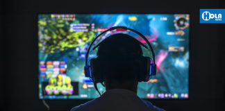 Advertencia sobre contenido sangriento y violento en línea dirigido a adolescentes