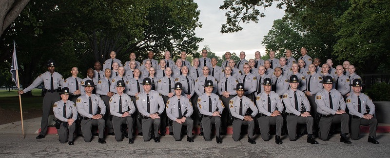 Patrulla de Carreteras con nuevos oficiales