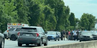 Mujer muere tras ser secuestrada y baleada en una autopista