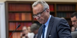 Kennedy dice que EEUU ha manejado bien los brotes de sarampión, que ya suman 1.100 casos EFE/EPA/SHAWN THEW