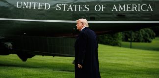 Trump afirma que el autismo en Estados Unidos debe de estar “inducido artificialmente” EFE/EPA/SAMUEL CORUM / POOL