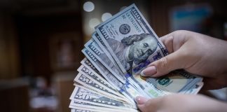 El FMI dice que flexibilización de dólares sin declarar en Argentina debe ser transparente Imagen de archivo. EFE/ André Coelho