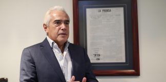 La SIP exige indagar el asesinato del periodista salvadoreño Javier Hércules El presidente de la Sociedad Interamericana de Prensa (SIP), el salvadoreño José Roberto Dutriz, habla con EFE durante una entrevista en Antiguo Cuscatlán (El Salvador). Fotografía de archivo. EFE/ Rodrigo Sura