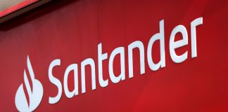 Banco Santander ganó 996 millones de euros en Brasil hasta junio, un 12,7 % menos Fotografía de archivo. EFE/EPA/ANDY RAIN