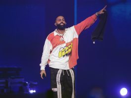 Eladio Carrión presenta un portal con canciones y videos musicales inéditos Imagen de archivo del cantante Eladio Carrión. EFE/ Adriana Thomasa