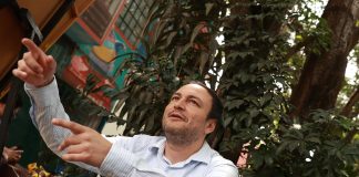 El cronista mexicano Emiliano Ruiz Parra considera que debe haber juicio a pederastas El narrador Emiliano Ruiz Parra habla durante una entrevista con EFE en Ciudad de México (México). Fotografía de archivo. EFE/Alex Cruz