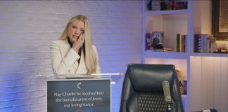 Esposa de Charlie Kirk promete continuar con su legado tras su asesinato Captura de video cedida por la organización sin ánimo de lucro Turning Point USA de la esposa del comentarista conservador Charlie Kirk, Erika, durante una declaración este viernes, en Phoenix (EE.UU.). EFE/ Turning Point Usa /SOLO USO EDITORIAL/ SOLO DISPONIBLE PARA ILUSTRAR LA NOTICIA QUE ACOMPAÑA (CRÉDITO OBLIGATORIO)