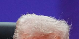 Trump evalúa posibles ataques por tierra en Venezuela y Colombia, según senador Graham EFE/EPA/VINCENT THIAN / POOL