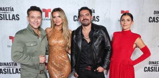 ‘Dinastía Casillas’, un nuevo legado de sangre y poder tras ‘El señor de los cielos’ De izquierda a derecha: Raúl Méndez, Isabella Castillo, Iván Arana y María Fernanda Yepes posan durante la premier de 'Dinastia Casillas', en Los Ángeles (EE.UU.). El universo de uno de los clanes más temidos se expande a partir de este martes con 'Dinastía Casillas', la secuela de 'El señor de los cielos' donde una nueva generación al mando del imperio criminal que forjó Aurelio Casillas se enfrenta a más amenazas, traiciones y el peso de una historia marcada por la sangre. EFE/ Telemundo Media /SOLO USO EDITORIAL/NO VENTAS/SOLO DISPONIBLE PARA ILUSTRAR LA NOTICIA QUE ACOMPAÑA (CRÉDITO OBLIGATORIO)