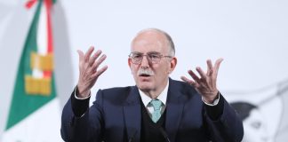 México confirma acuerdo con productores de maíz tras días de bloqueos y protestas El secretario de Agricultura y Desarrollo Rural, Julio Berdegué, participa durante una rueda de prensa este miércoles en Palacio Nacional de la Ciudad de México (México). EFE/Mario Guzmán