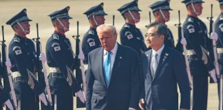 Trump admite que no puede optar a un tercer mandato: “Es una lástima” EFE/EPA/YONHAP SOUTH KOREA OUT