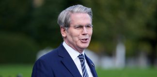 Secretario del Tesoro de EEUU confirma los cinco candidatos para liderar la Fed EFE/EPA/AARON SCHWARTZ / POOL