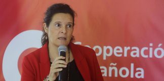 Defensoría de Panamá hará informe sobre migrantes por crisis climática apoyado por AECID La coordinadora general en funciones de la Agencia Española de Cooperación Internacional para el Desarrollo (AECID) Itziar González habla durante una rueda de prensa en Ciudad de Panamá (Panamá). Imagen de archivo.EFE/ Carlos Lemos