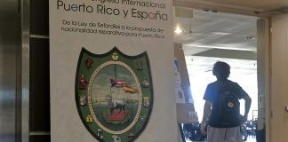 Académicos ensalzan el vínculo cultural e histórico entre Puerto Rico y España Una persona ingresa al Primer Congreso Internacional Puerto Rico y España este martes, en la Universidad de Puerto Rico, en Bayamón, (Puerto Rico). EFE/ Thais Llorca
