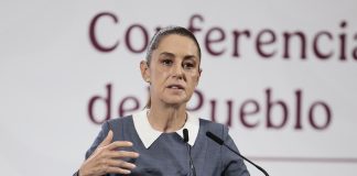 México confía en que se mantendrá el tratado y espera lograr ventaja en aranceles con EEUU La presidenta de México, Claudia Sheinbaum, habla durante su conferencia de prensa este miércoles en Palacio Nacional de la Ciudad de México (México). EFE/José Méndez