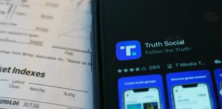 La red social de Trump abrirá un mercado de apuestas deportivas Archivo. EFE/EPA/WILL OLIVER