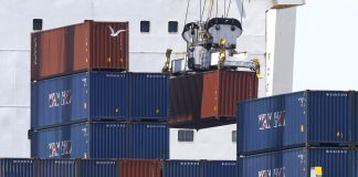 La relación comercial entre Canadá y EEUU floreció durante décadas, hasta que llegó Trump Fotografía de archivo. EFE/EPA/JOHN G. MABANGLO