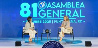 La SIP denuncia el asesinato del periodista Fernando Álvarez en Ecuador en ataque armado La presidenta de la Comisión de Libertad de Prensa e Información de la Sociedad Interamericana de Prensa (SIP), Martha Ramos (i), habla junto a la secretaria general adjunta de la Organización de los Estados Americanos (OEA), Laura Gil, durante el cierre de la 81ª Asamblea General de la SIP, en Punta Cana (República Dominicana). Imagen de archivo. EFE/ Pau Mompó Alberola