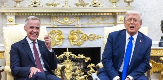 Trump tilda de “absolutamente ridículo” que Bad Bunny actúe en el descanso del Superbowl EFE/EPA/SHAWN THEW / POOL