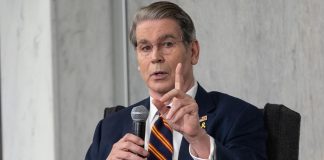 Delegaciones de EEUU y China hablarán por primera vez desde “escalada” por tierras raras EFE/EPA/ANNA ROSE LAYDEN