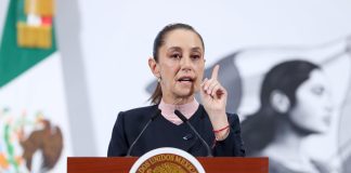 Sheinbaum condena asesinato de alcalde en oeste de México y promete que no habrá impunidad La presidenta de México, Claudia Sheinbaum, habla durante una rueda de prensa en Palacio Nacional de la Ciudad de México (México). Imagen de archivo. EFE/Mario Guzmán