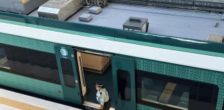 Dudas, polémicas y esperanzas, dos años del Tren Maya en el sureste de México Fotografía del 28 de febrero de 2025 de una estación del Tren Maya en Cancún (México). EFE/Alonso Cupul