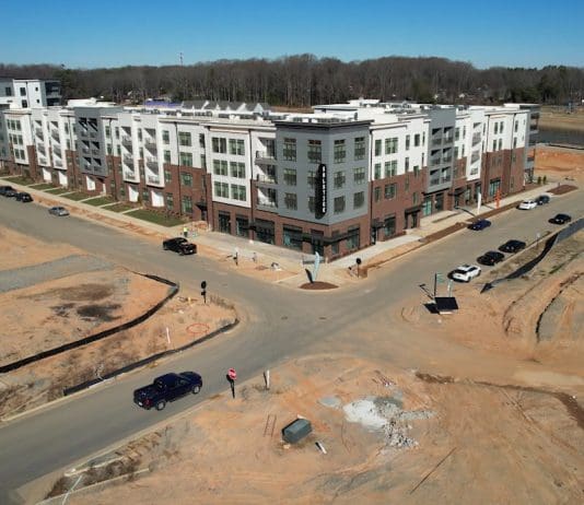 Cuatro pequeños negocios inquilinos en Eastland Yards
