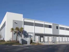 Líderes condenan posible plan para abrir un centro de detención de ICE en Orlando