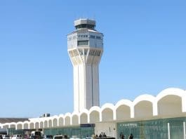 Cancelan al menos 14 vuelos en el aeropuerto de San Juan por tormenta en EE.UU. Imagen de archivo del aeropuerto internacional Luis Muñoz Marín de San Juan (Puerto Rico). EFE/ALFONSO RODRIGUEZ