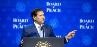 Trump encarga a Marco Rubio que Miami sea sede de la World Expo 2035 EFE/EPA/GIAN EHRENZELLER