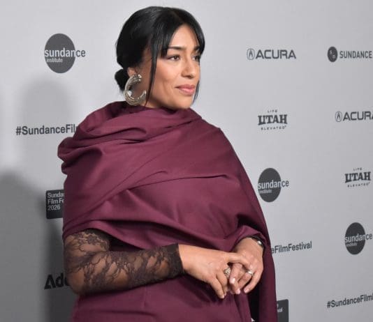 Adriana Paz y Eme MalaFe reviven la violencia de género en México con ‘La Cazadora’ La actriz mexicana Adriana Paz posa durante la inauguración del Festival de Sundance este jueves, en Park City, Utah (Estados Unidos). EFE/ Mónica Rubalcava