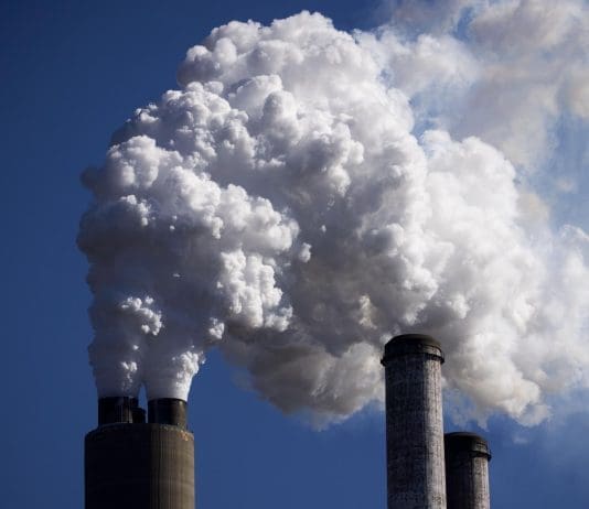 EEUU emitió en 2025 un 2,4 % más gases de efecto invernadero por centros de datos y frío Fotografía de archivo. EFE/EPA/JUSTIN LANE