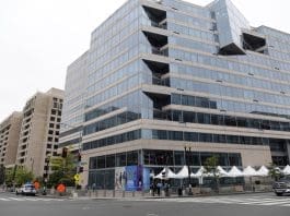 Banco Mundial prevé que la economía global crezca 2,7% en 2025 pese a gran incertidumbre Fotografía de archivo de la sede del Banco Mundial en Washington (EE.UU.) EFE/ Lenin Nolly