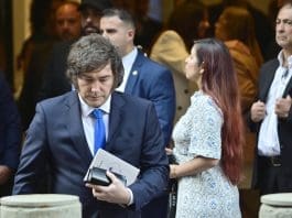 Washington y Buenos Aires negocian que Argentina reciba inmigrantes deportados de EEUU EFE/ Matias Martin Campaya