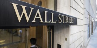 Grandes firmas de Wall Street evalúan reingresar en bonos venezolanos, según Bloomberg Imagen de archivo. EFE/EPA/JUSTIN LANE