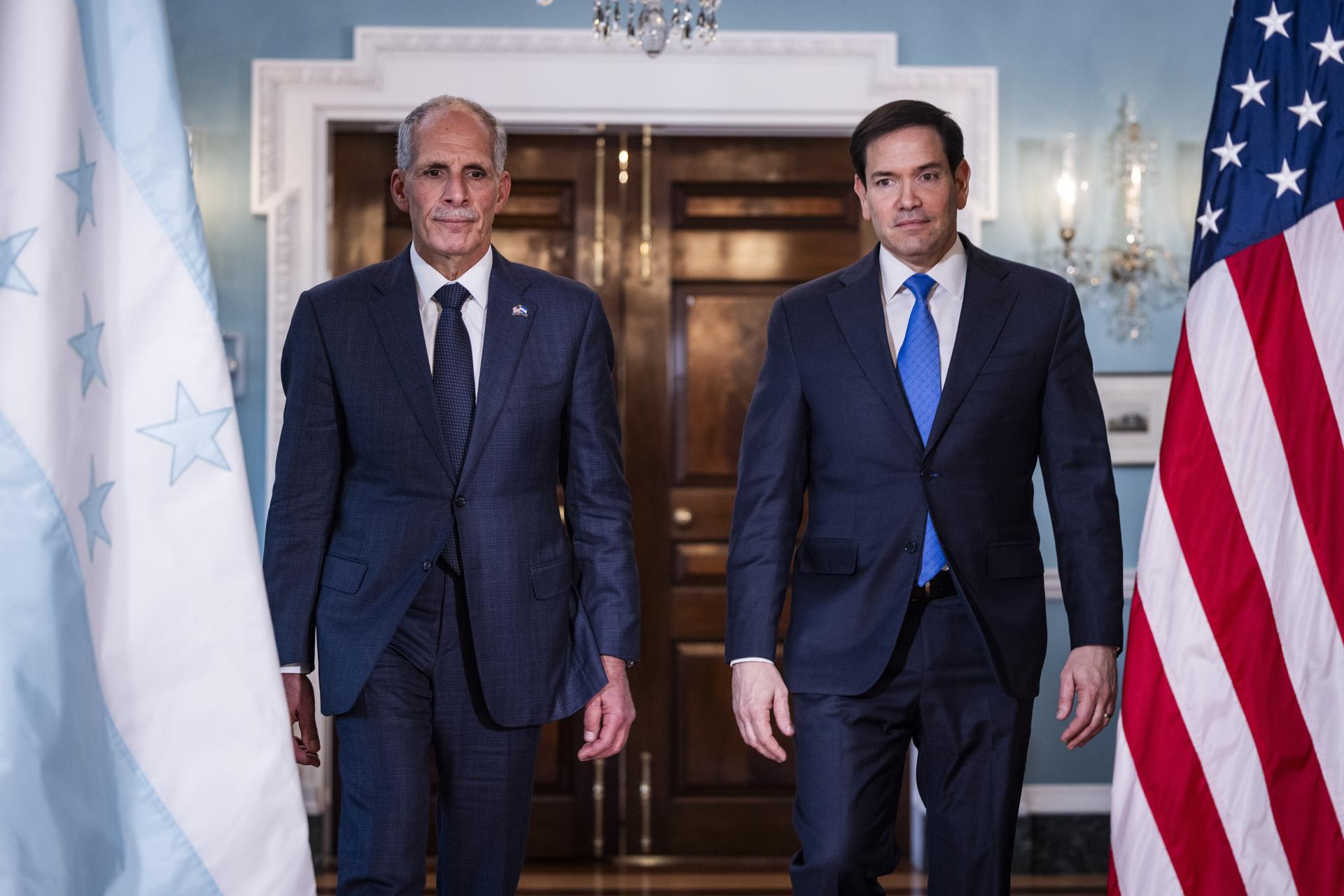 EFE/EPA/JIM LO SCALZO
