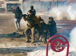 Trump afirma que el Gobierno de Minnesota está “incitando a la insurrección” tras tiroteo EFE/EPA/CRAIG LASSIG