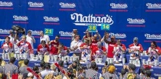 Smithfield adquiere la icónica marca de ‘hot dogs’ Nathan’s por 450 millones de dólares Imagen de archivo. EFE/EPA/SARAH YENESEL