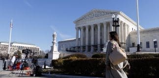 Supremo se muestra escéptico ante argumentos de Trump por despido de gobernadora de la Fed EFE/EPA/WILL OLIVER