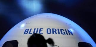 Blue Origin lanzará red de satélites para dar servicio a gobiernos y centros de datos Imagen de archivo. EFE/EPA/WILL OLIVER