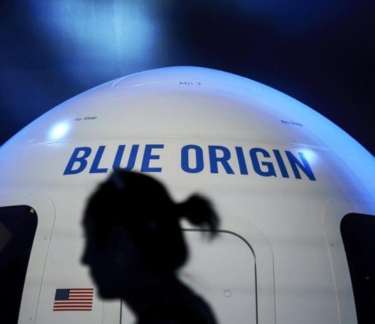 Blue Origin lanzará red de satélites para dar servicio a gobiernos y centros de datos Imagen de archivo. EFE/EPA/WILL OLIVER