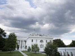 EE.UU. prohibirá que su ayuda exterior se use para financiar el aborto y la diversidad Imagen de archivo. EFE/MICHAEL REYNOLDS