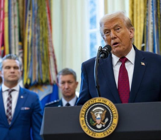 El plan Trump para impulsar el crudo venezolano, una ruta plagada de complejos obstáculos Imagen de archivo. EFE/EPA/BONNIE CASH / POOL