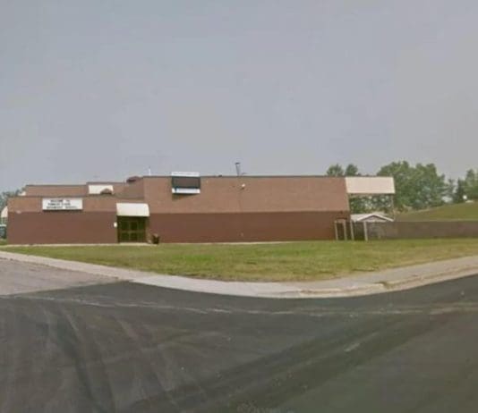 El padre de la autora de la matanza de Tumbler Ridge expresa su dolor por la tragedia Imagen de la escuela de secundaria en Tumbler Ridge en la que al menos diez personas murieron cuando una persona disparó, según informó la Policía. EFE/ Google Maps - SOLO USO EDITORIAL/SOLO DISPONIBLE PARA ILUSTRAR LA NOTICIA QUE ACOMPAÑA (CRÉDITO OBLIGATORIO) -