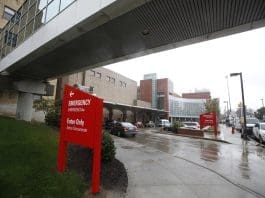 Provincia canadiense elimina la sanidad pública a los trabajadores temporales extranjeros Archivo. EFE/DAVID MAXWELL