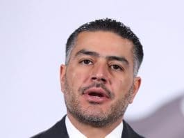 Muere una persona tras atacar a miembros de la Marina mexicana en el estado de Sinaloa El secretario de Seguridad y Protección Ciudadana (SSPC) de México, Omar García Harfuch, habla durante una rueda de prensa ayer martes, en el Palacio Nacional en Ciudad de México (México). EFE/Mario Guzmán