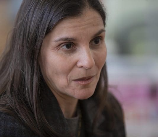 Cáncer infantil no puede “detener” educación de pacientes en México, advierte especialista La directora del patronato de Casa de la Amistad para Niños con Cáncer, Lorenza Mariscal, habla en una entrevista con EFE este sábado, en Ciudad de México (México). EFE/ Isaac Esquivel