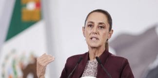 México rechaza unirse a la Junta de Paz convocada por EE.UU. y será observador La presidenta de México, Claudia Sheinbaum, habla en una rueda de prensa este martes, en Palacio Nacional de Ciudad de México (México). EFE/ Isaac Esquivel