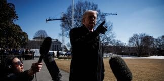 EEUU envía a Venezuela más de 6.000 kilos de suministros médicos prioritarios EFE/EPA/SAMUEL CORUM / POOL